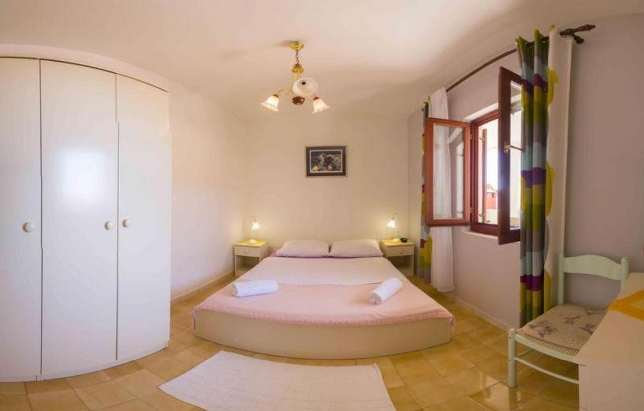 Apartment Milna 8896B Vis Exterior foto